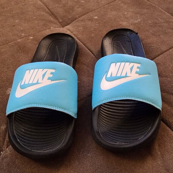 Nike Victori One slides - Light Blue & Black - Women's Size 8 - Picture 1 of 4